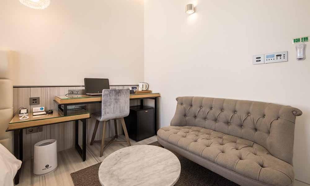 Dobong Bay204 Hotel