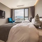 Dobong Hotel Bay204